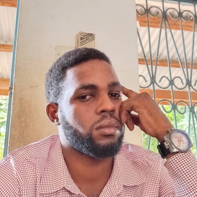 Hot Man Raphael 25 from Kenya