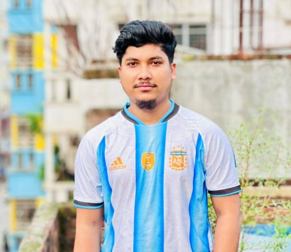 Ateşli Erkek Adnan Shawon 26 from Bangladesh
