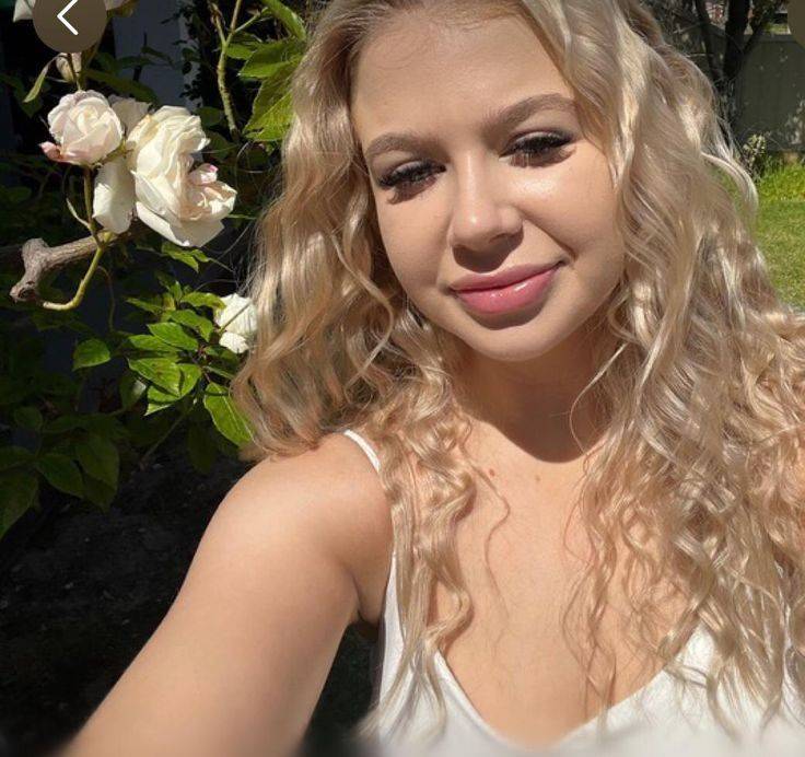 AlexSandra84744