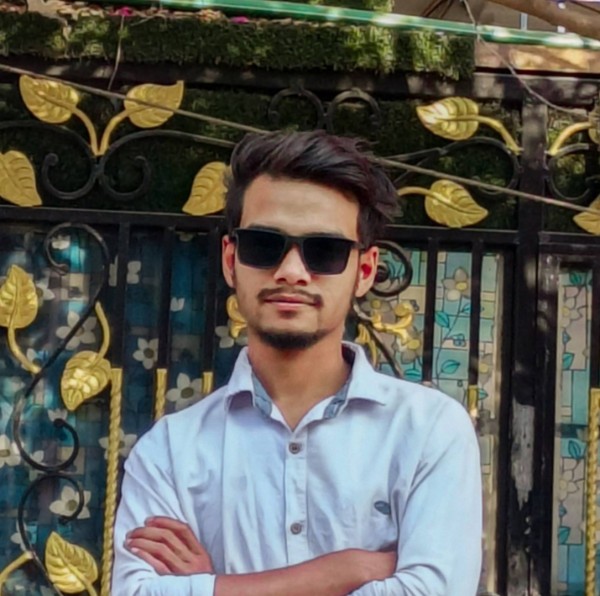 Jolie Étudiante Ariyan sifat 23 from Bangladesh