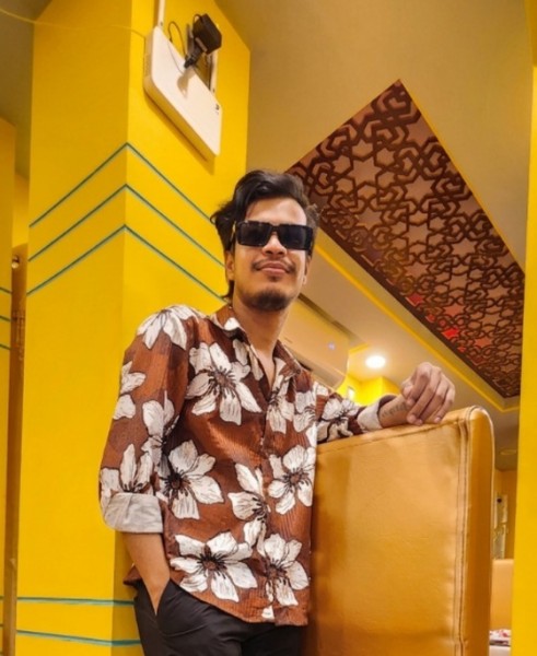 Ardiente Hombre Ariyen Shakib 26 from Bangladesh