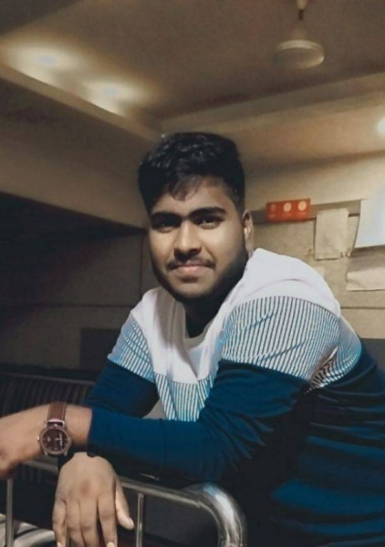 فاتنة طالبة Mr Alex 22 from الهند