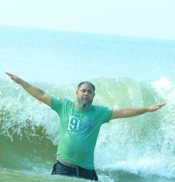 Encantadora Cavalheiro Mahmaud aolm shahin 49 from Bangladesh