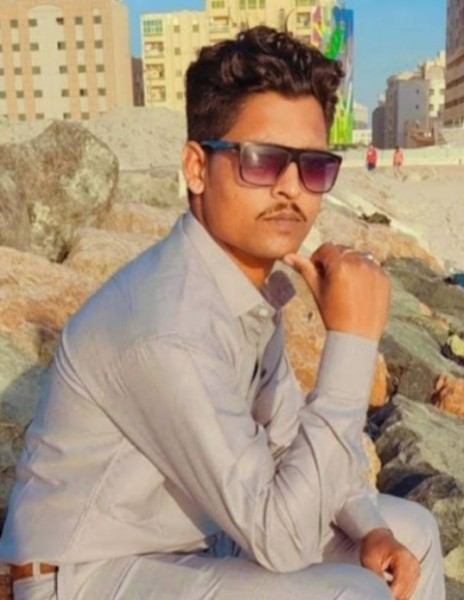 Attrayante Gentleman Roman 37 from Bangladesh