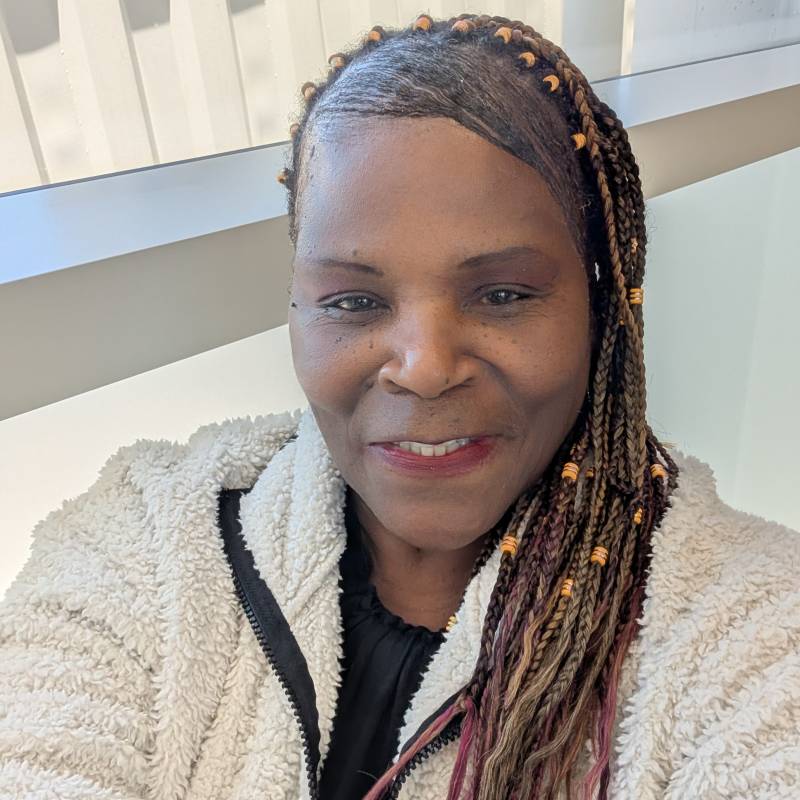 Elegant Woman Carolyn 65 from Puerto Rico