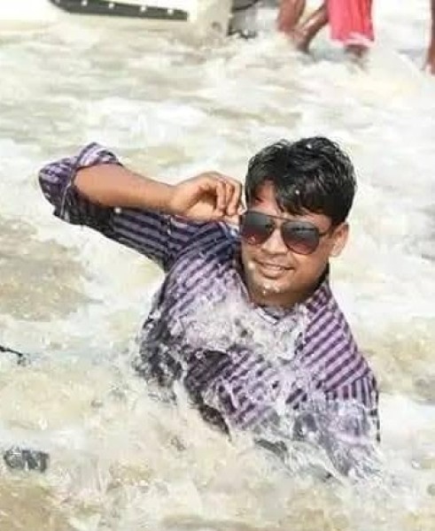 Одинокая Парень Lukman 32 из Bangladesh