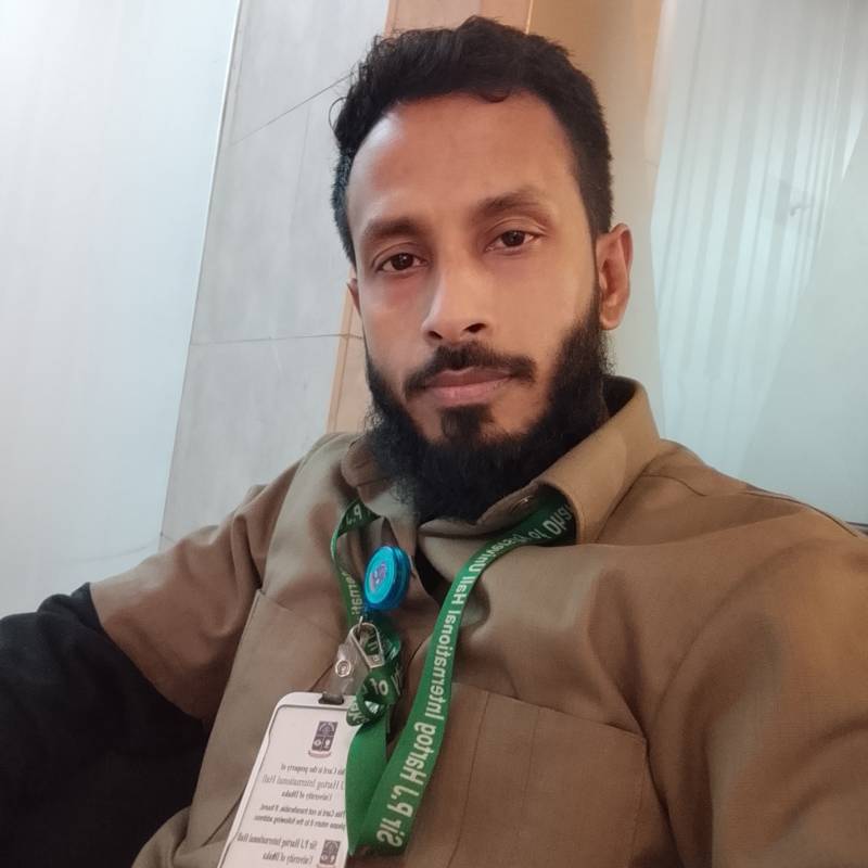Attractive Man Aushikur 36 from Bangladesh