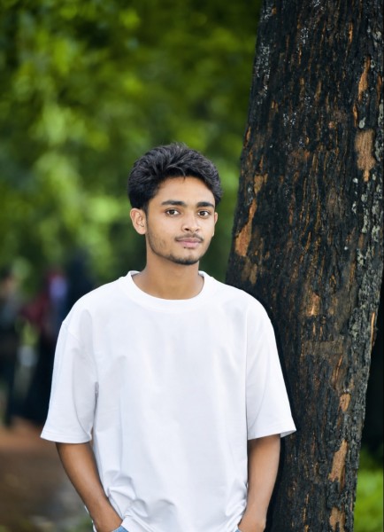 Carina Studentessa Robin 22 from Bangladesh