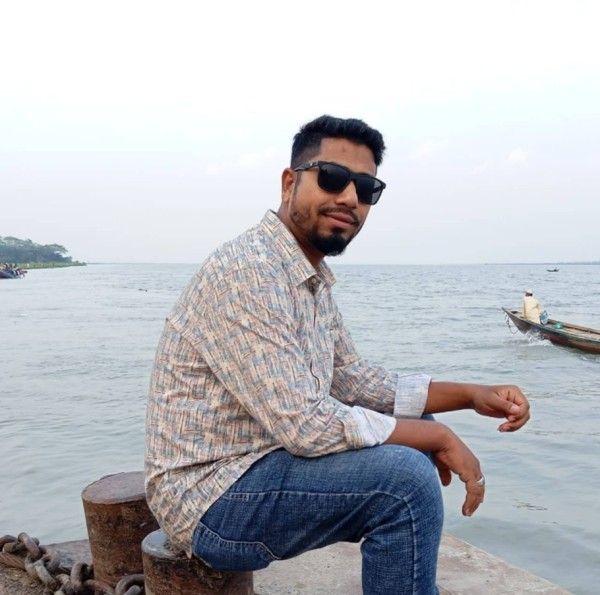 Beautiful Guy Md Hasan Sikder 32 from Bangladesh