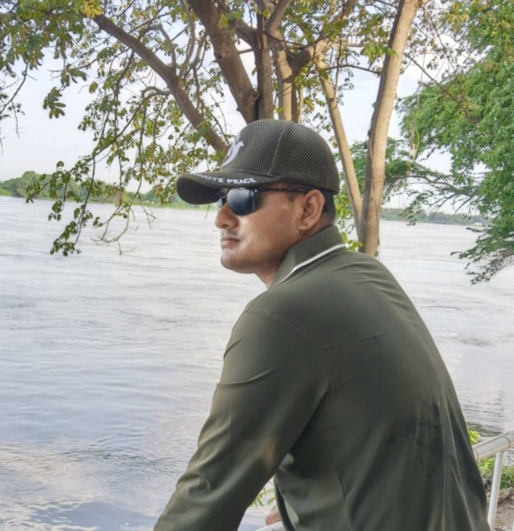 Hot Man Arafat 29 from Bangladesh