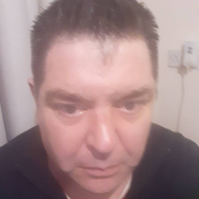 Mature Man Simon 60 from United Kingdom