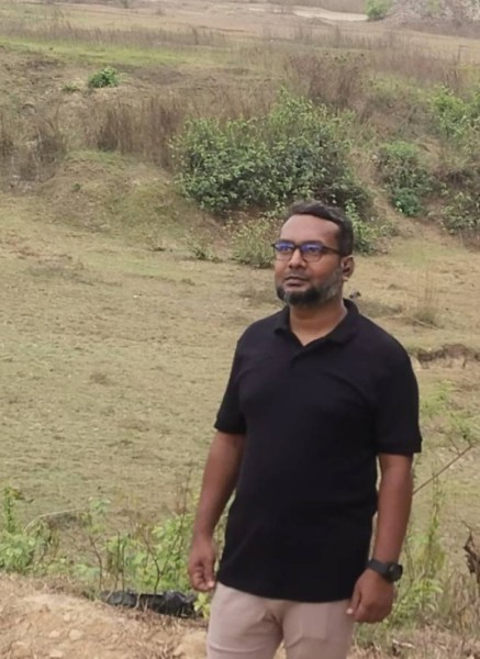 Affascinante Gentiluomo Amin 42 from Bangladesh