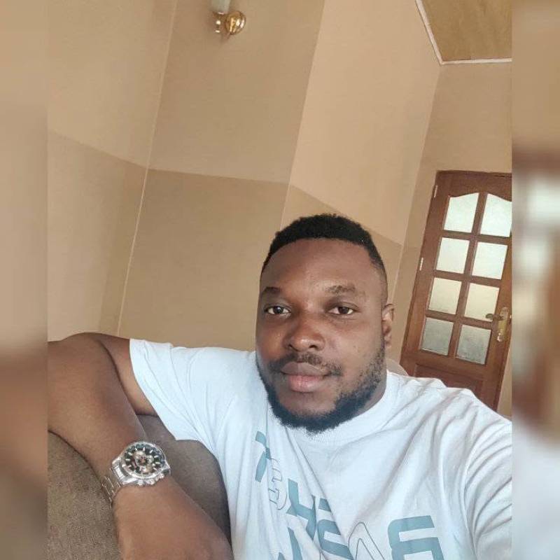 Sexy Man HDMI 34 from Congo