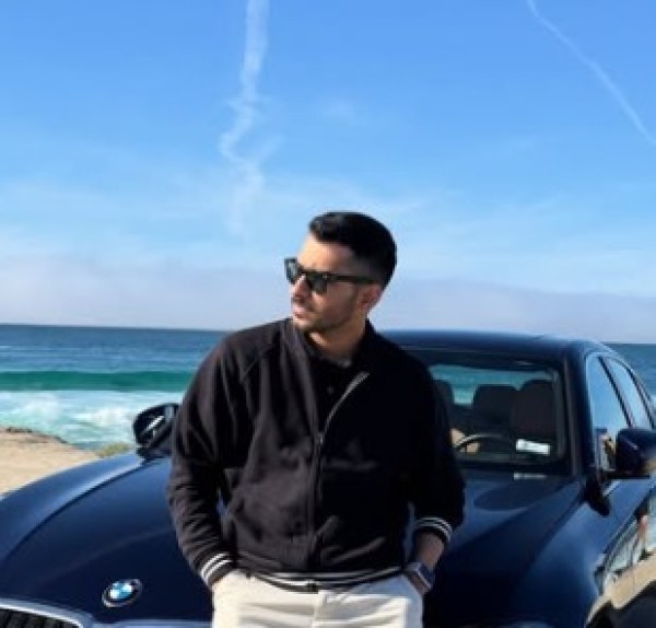 Single Man Rahul Singh 30 from United States