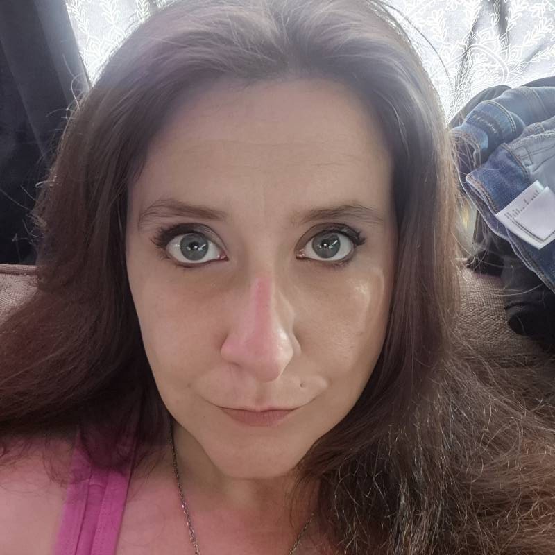 Çekici Bayan Valerie 42 from Amerika Birleşik Devletleri