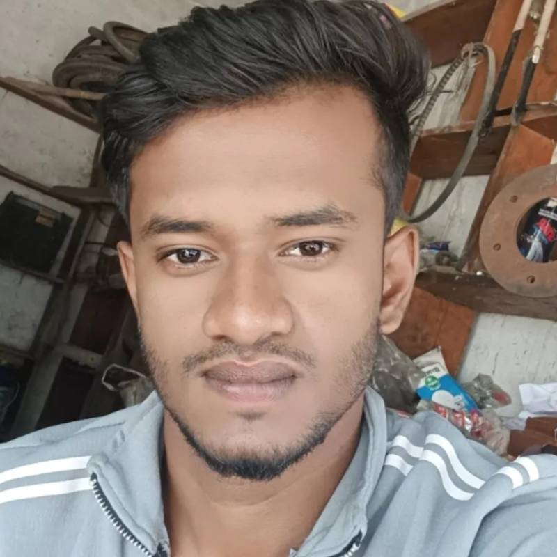 Mignonne Étudiante Nazmul 24 from Bangladesh
