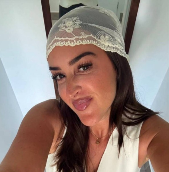 Single Lady Alma 40 from United States