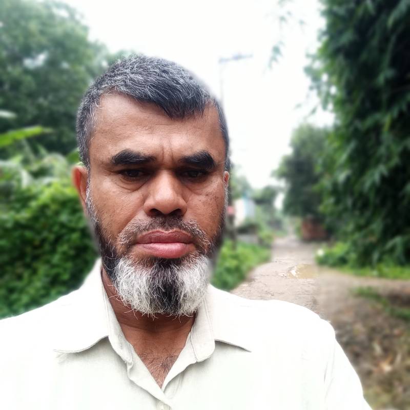 Élégante Homme Rahamat 52 from Bangladesh