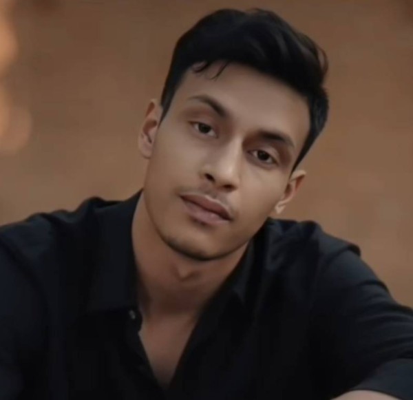 Prachtig Gast Akash 26 from Bangladesh
