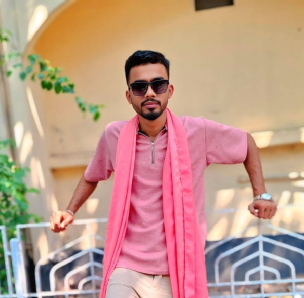 Молодая Студентка Zisan Ahmed 21 из Bangladesh