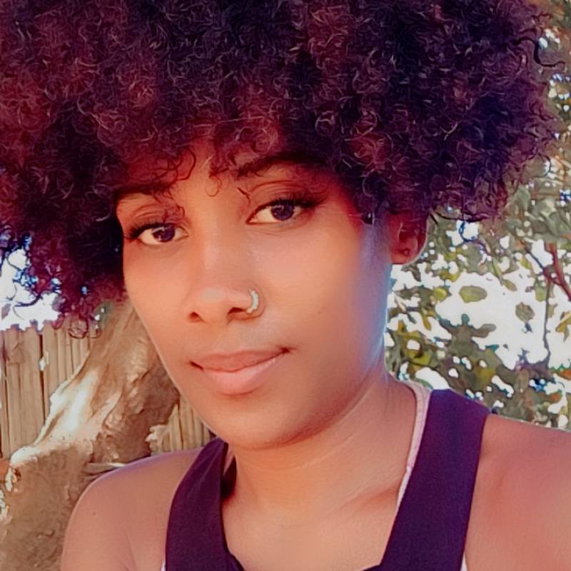 Soltera Chica Abi 26 from Madagascar
