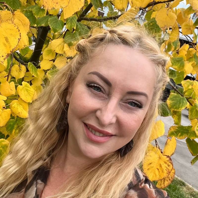 Single Lady Verna 43 from United States