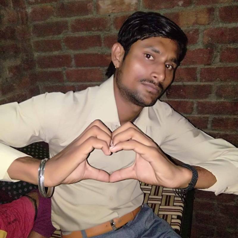 Célibataire Fille Tulsi Devi 30 from Inde